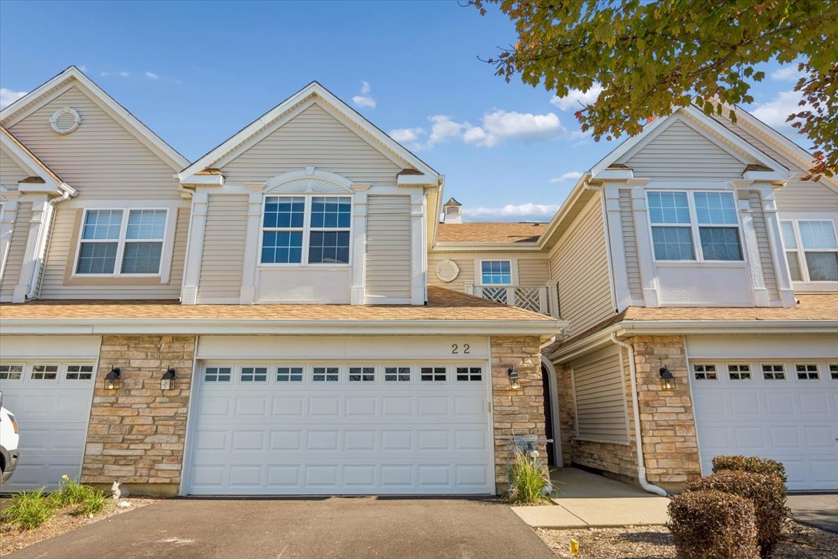 22 Clara Court, Algonquin IL 60102