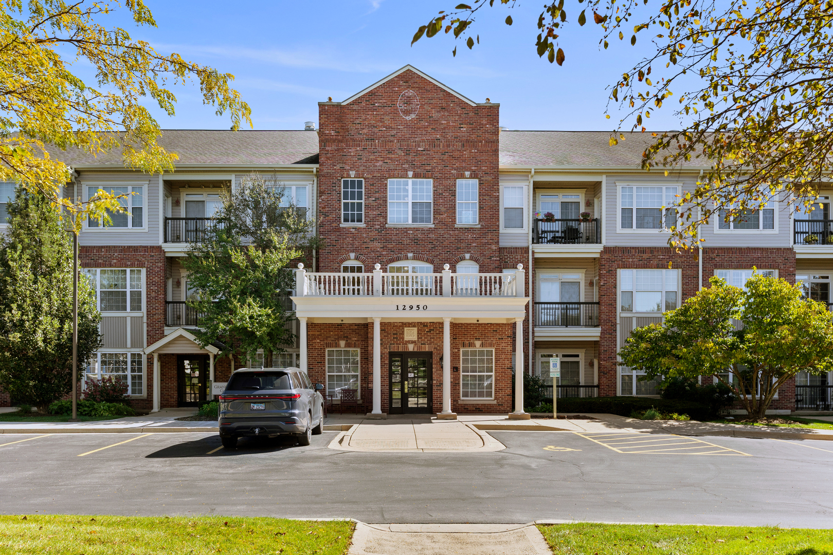 12950 Meadow View Court Unit 305, Huntley IL 60142