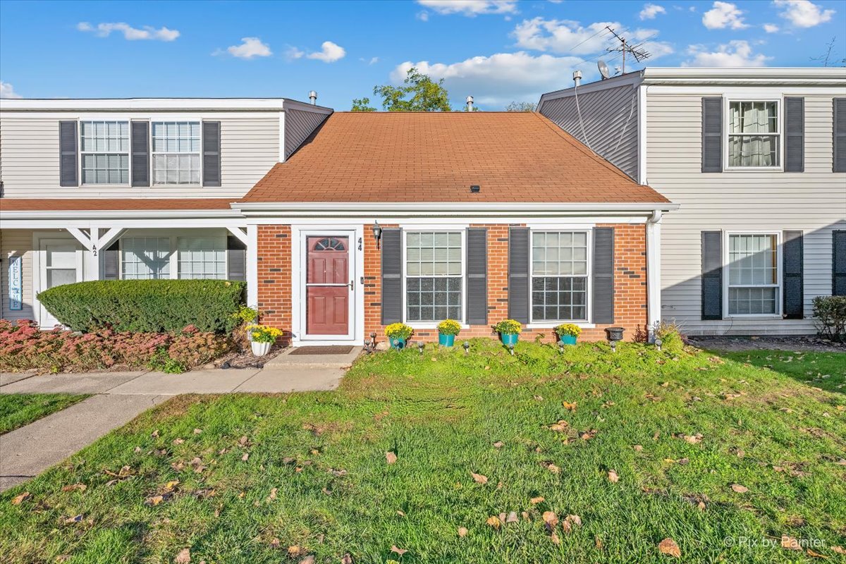 44 Silver Tree Circle, Cary IL 60013