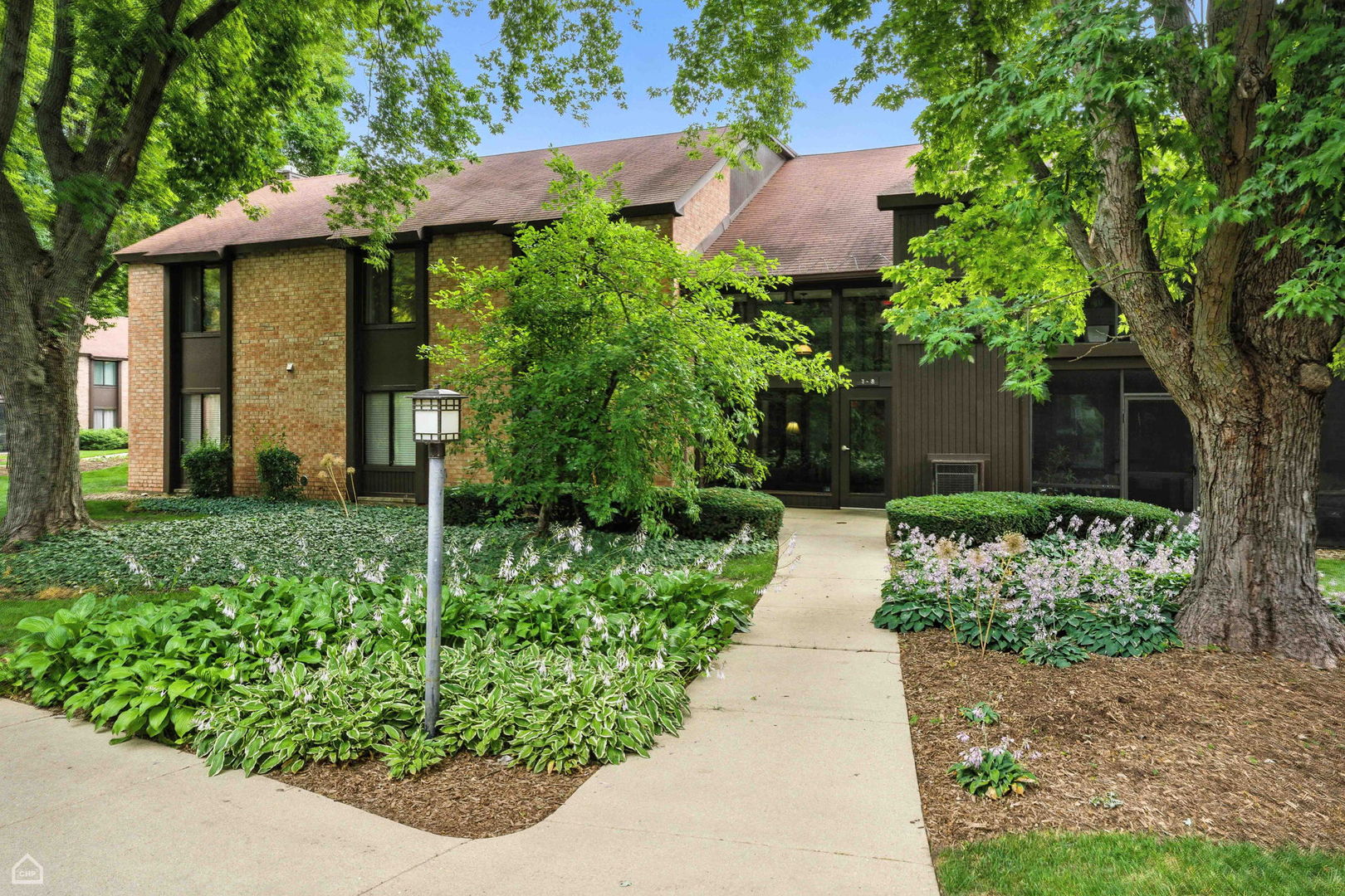 740 Saint Andrews Lane Unit 5, Crystal Lake IL 60014