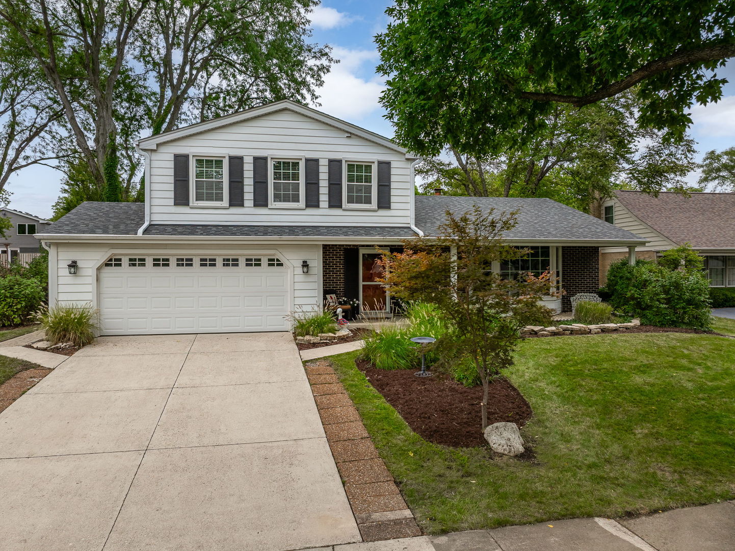 601 Menominee Lane, Naperville IL 60563