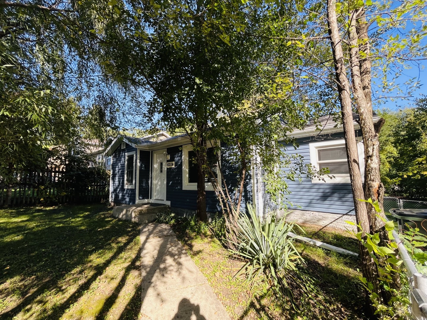 6204 Hillcrest Road, Cary IL 60013
