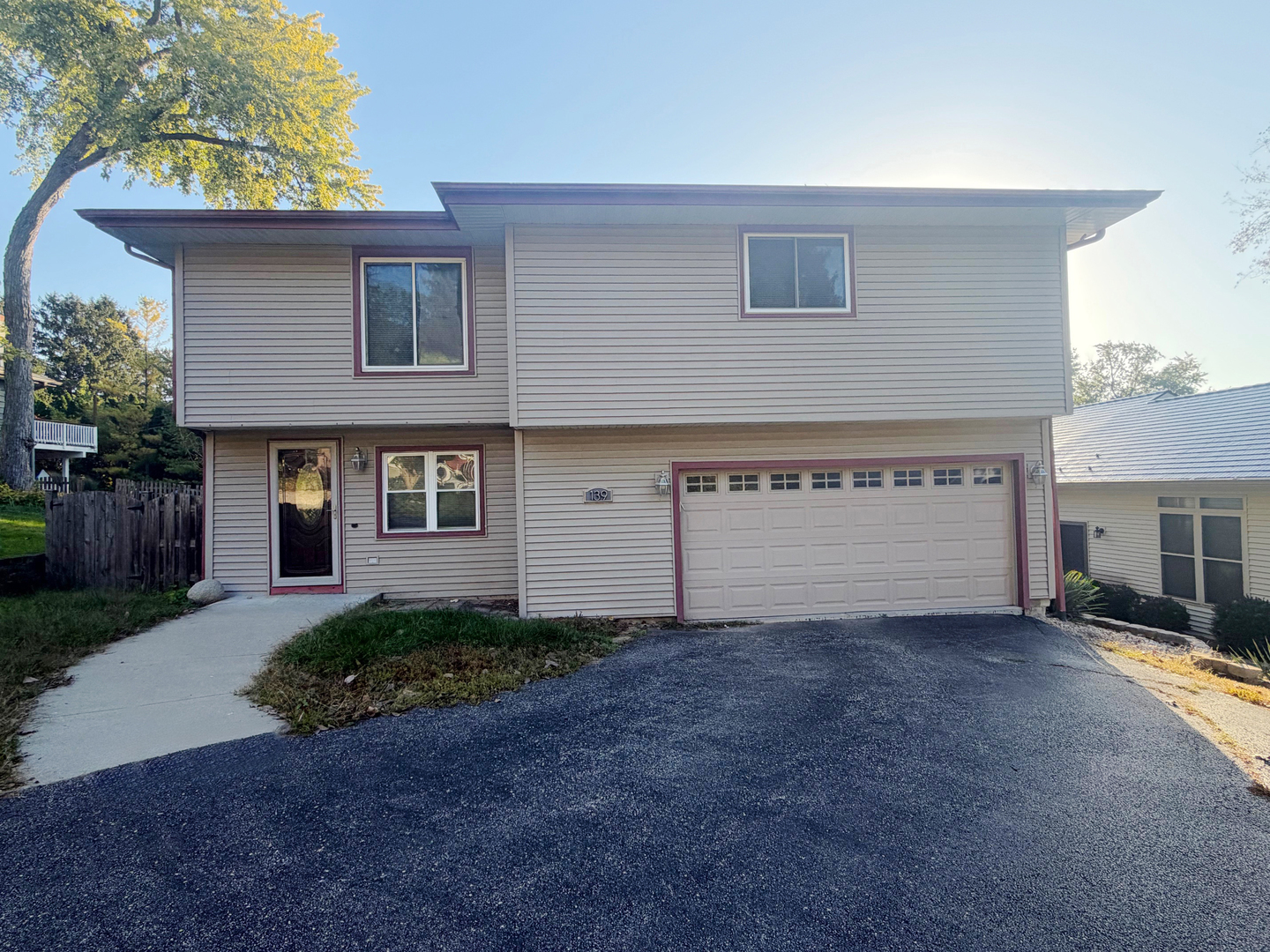 139 Wildwood Road, Algonquin IL 60102