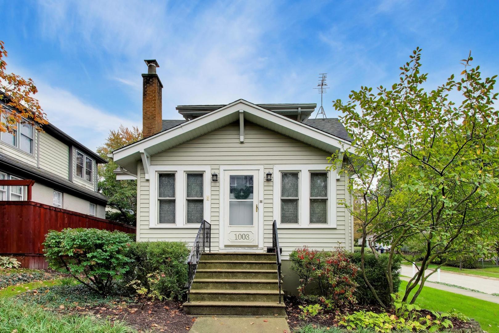1003 Ash Street, St. Charles IL 60174