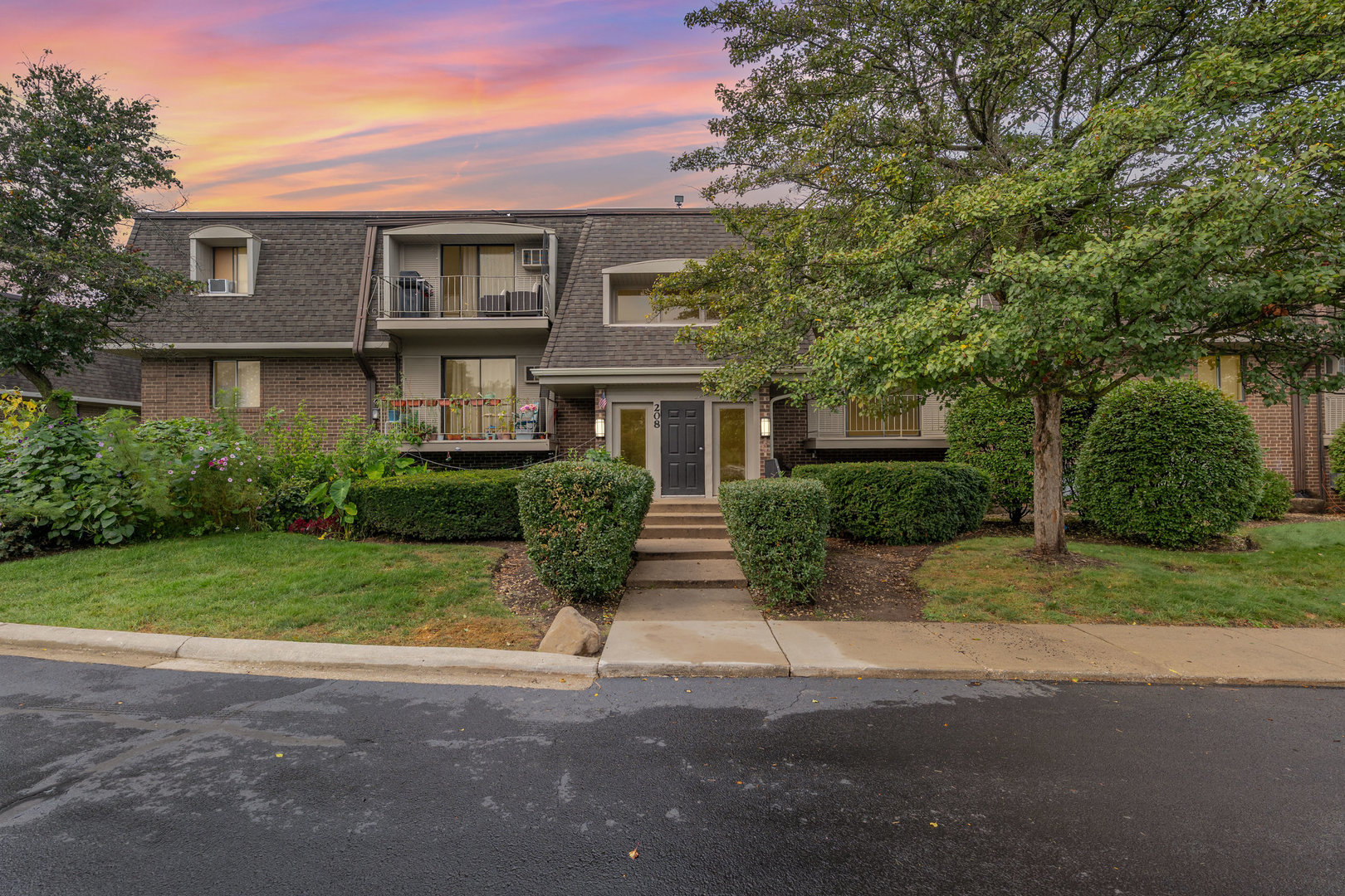 208 E Bailey Road E Unit K, Naperville IL 60565
