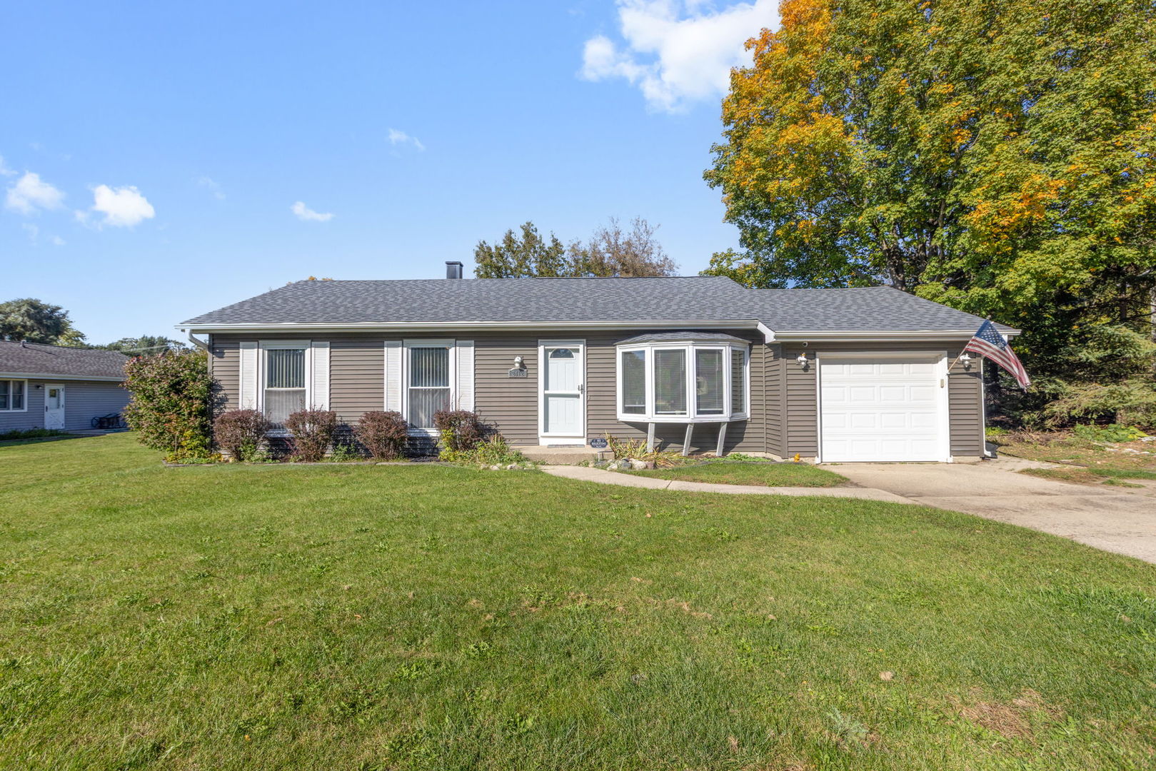 2412 W Fairview Lane, Mchenry IL 60051