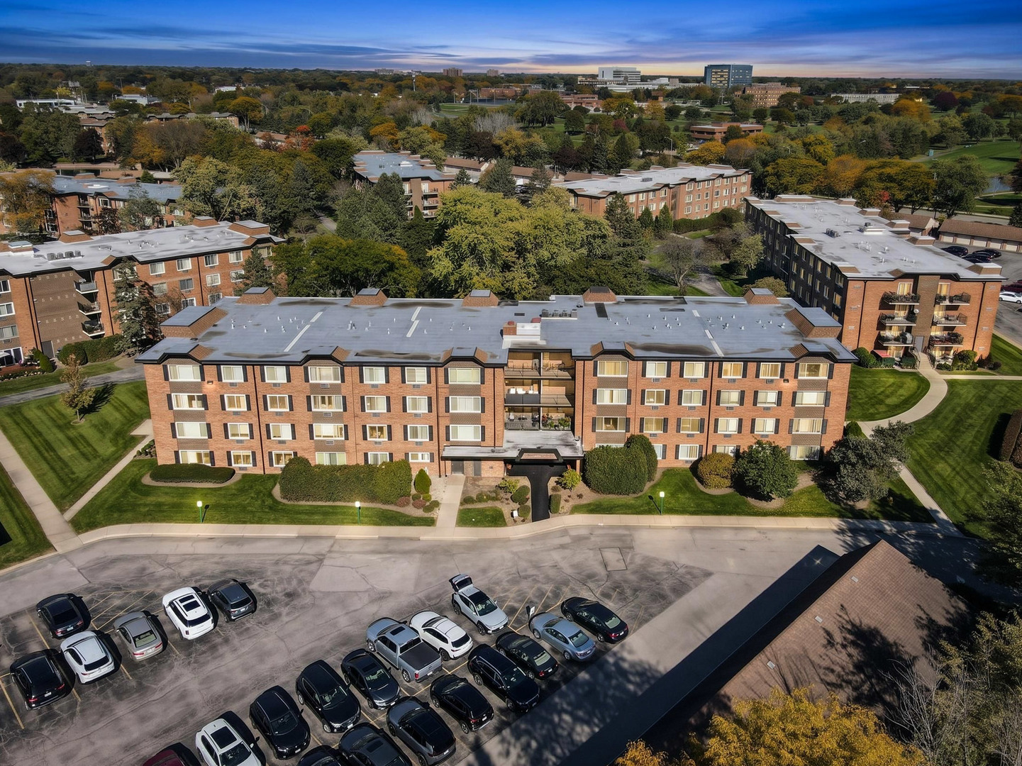 1227 S Old Wilke Road Unit 206, Arlington Heights IL 60005
