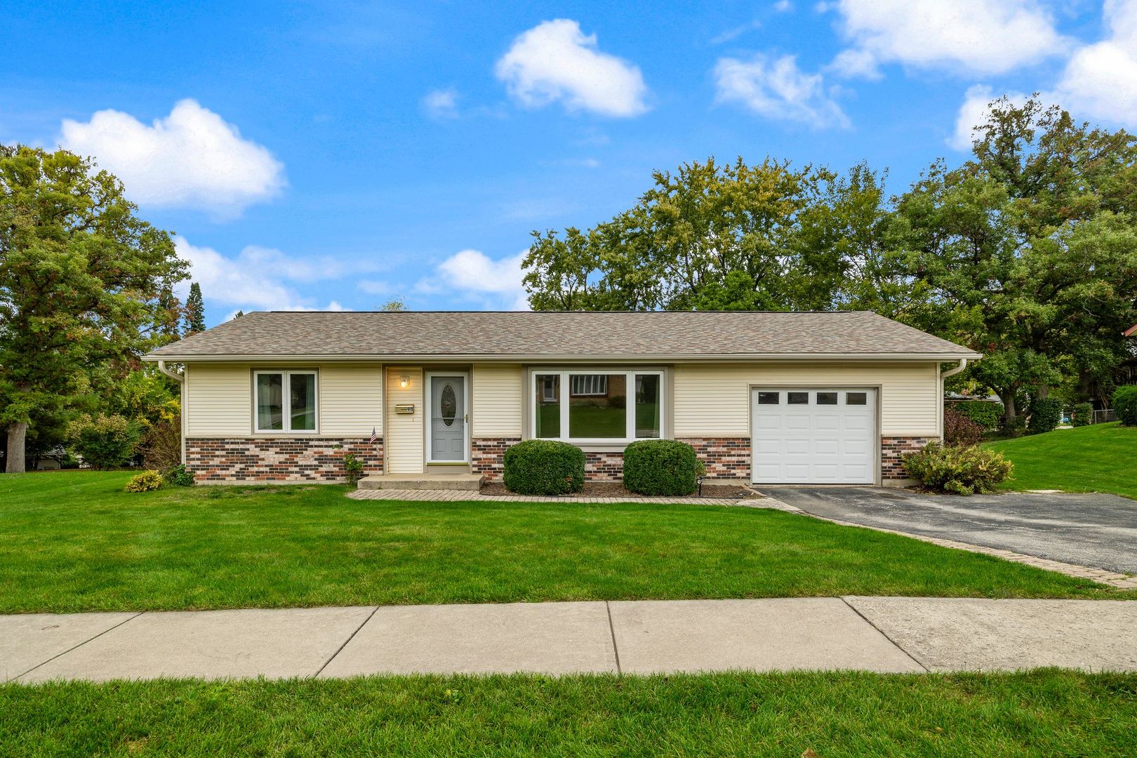 911 Melrose Court, Mchenry IL 60050