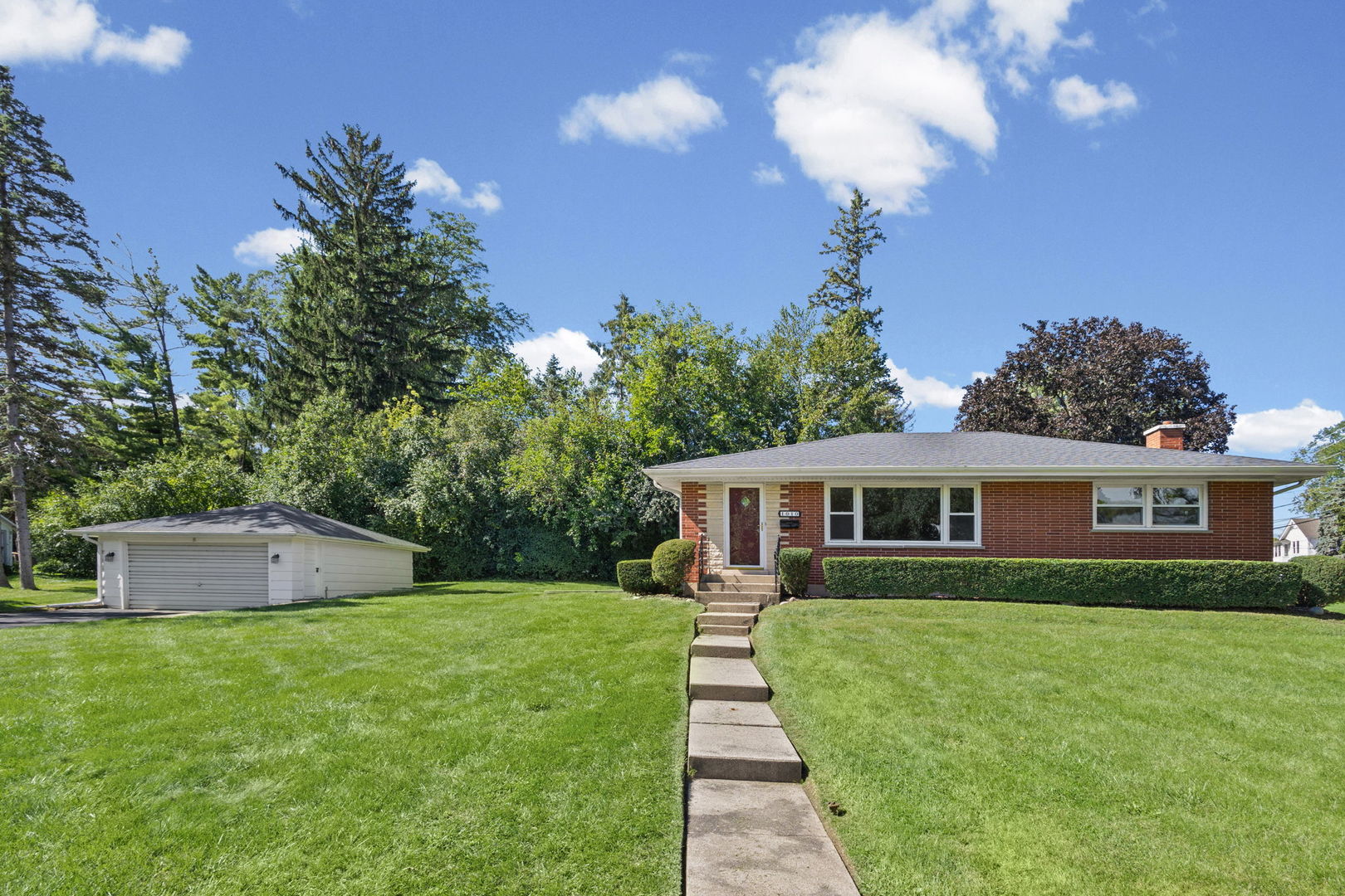 1010 Laursen Court, Antioch IL 60002