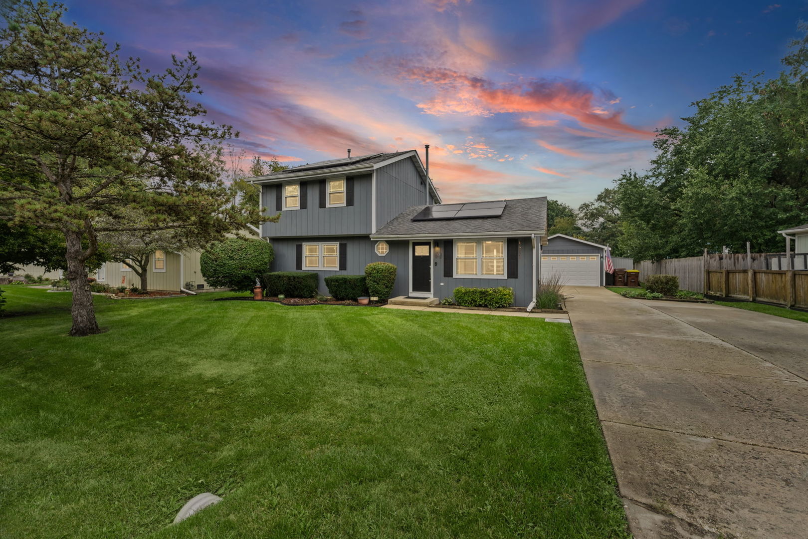 5216 Palm Street, Mchenry IL 60051