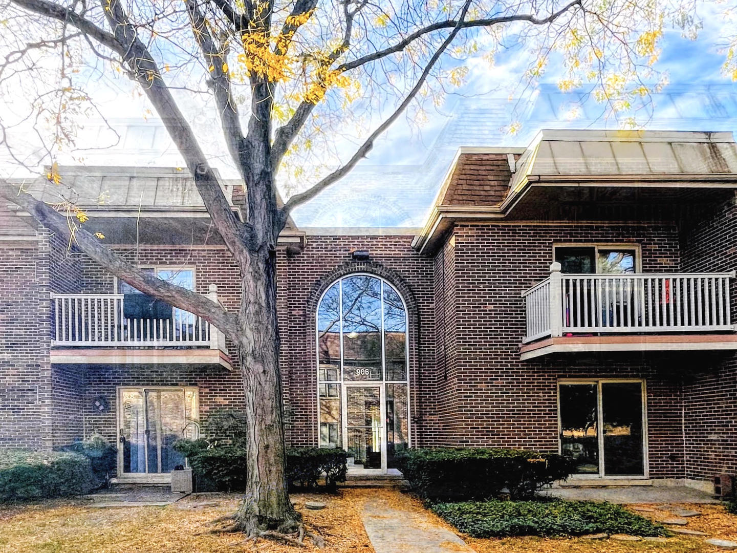 906 W ALLEGHANY Drive Unit 2B, Arlington Heights IL 60004
