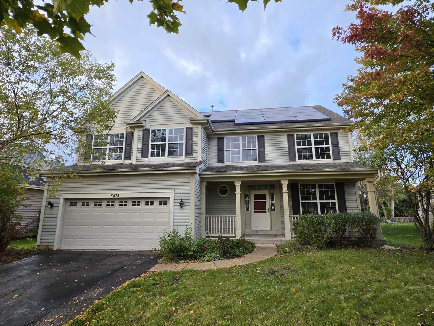 5475 Savoy Drive, Lake In The Hills IL 60156
