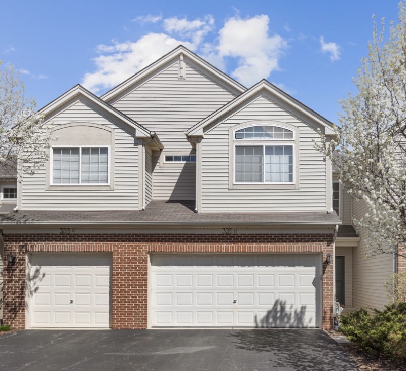 335 Thornwood Way Unit D, South Elgin IL 60177