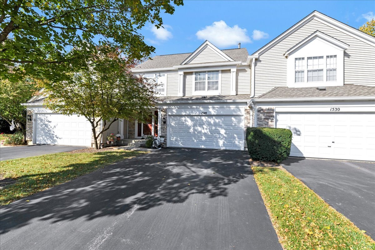 1540 Regan Court, Hoffman Estates IL 60192