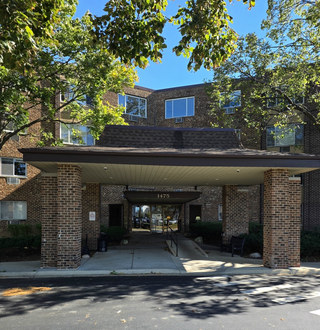 1475 Rebecca Drive Unit 409, Hoffman Estates IL 60169