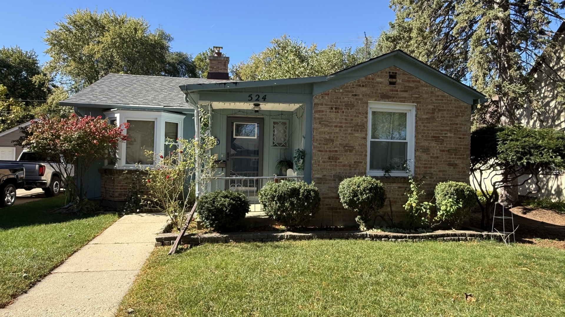 524 Lavoie Avenue, Elgin IL 60120