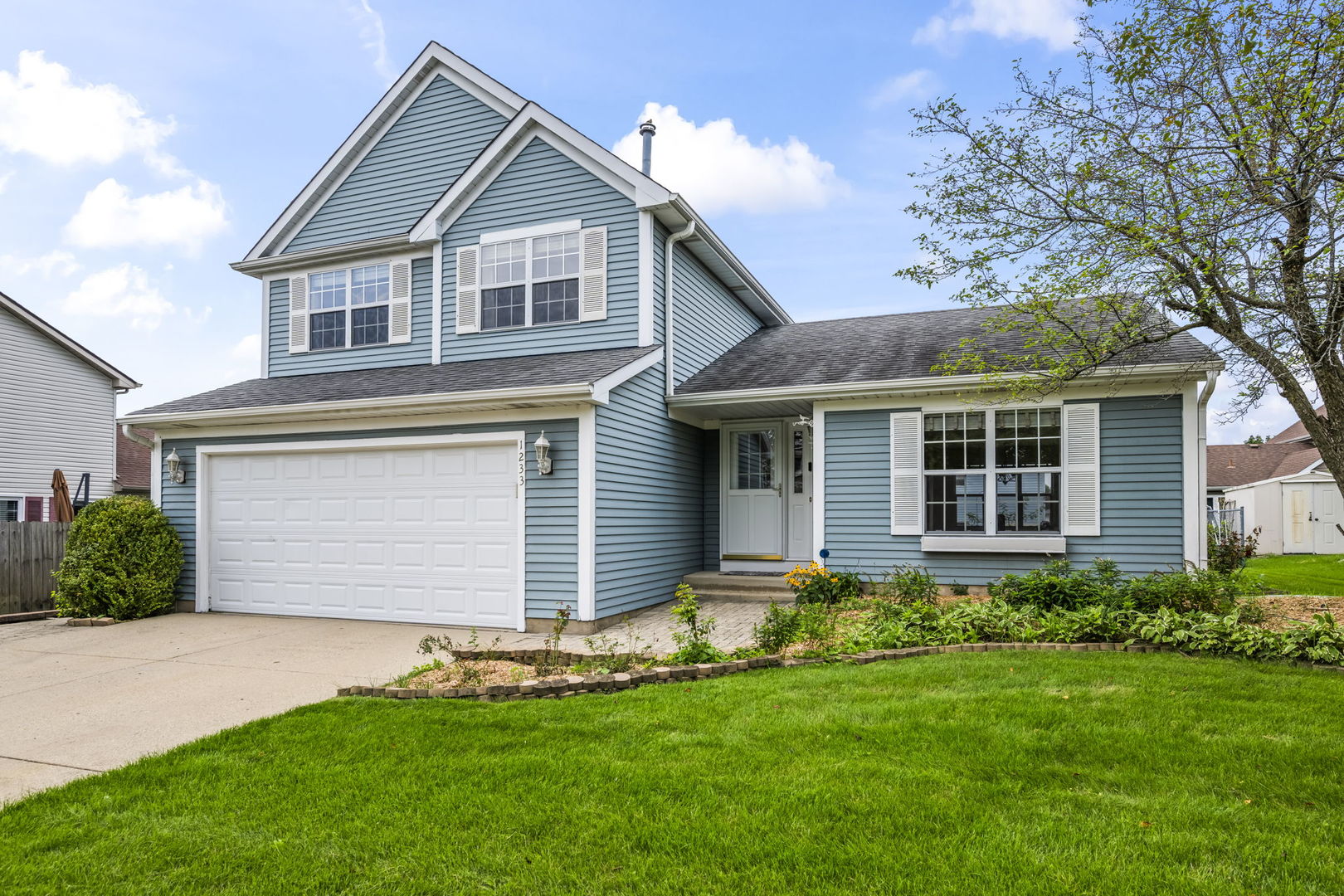 1233 Old Timber Court, Hoffman Estates IL 60192