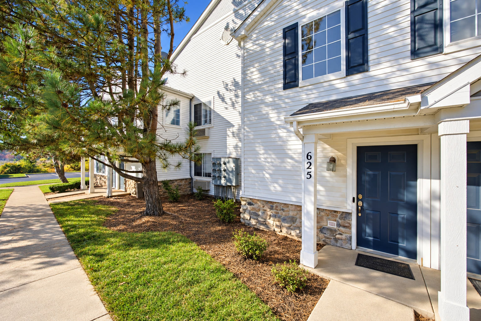 625 Silverstone Drive Unit 625, Carpentersville IL 60110