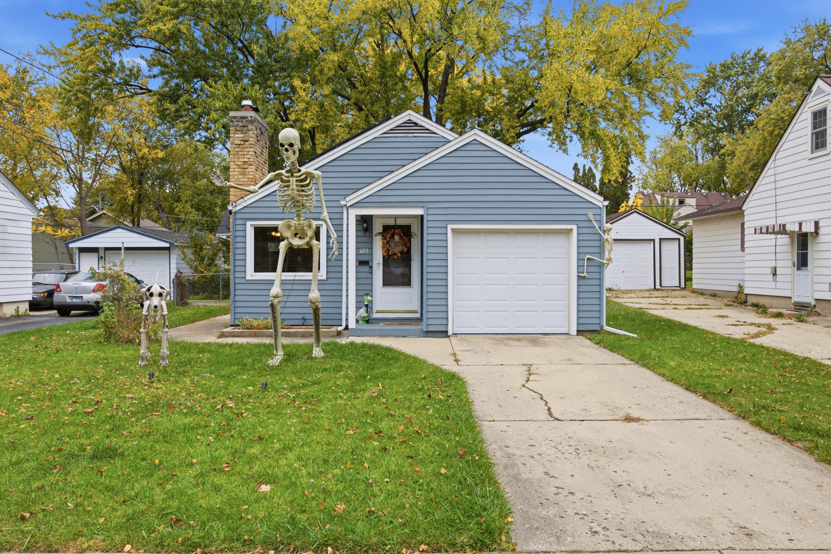 124 S Commonwealth Avenue, Elgin IL 60123
