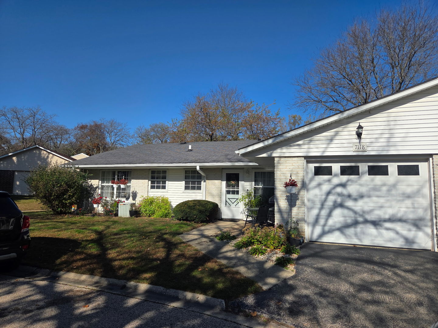 7118 Lexington Lane Unit 180, Fox Lake IL 60020