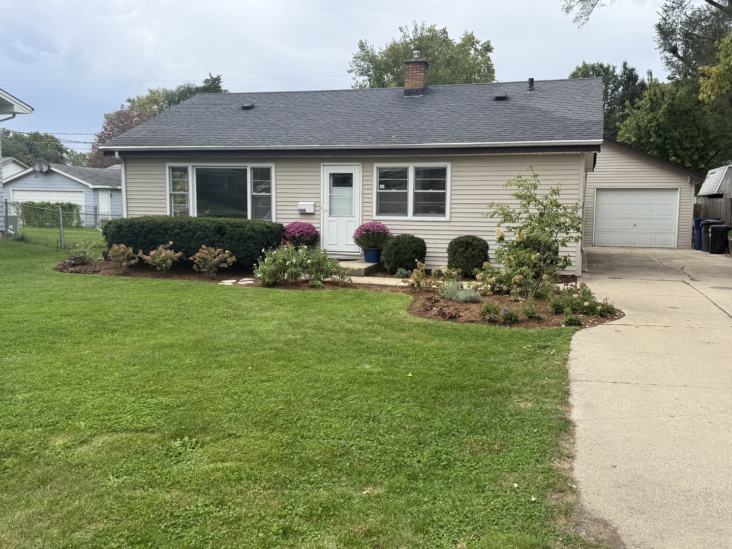 1445 N Webster Street, Naperville IL 60563