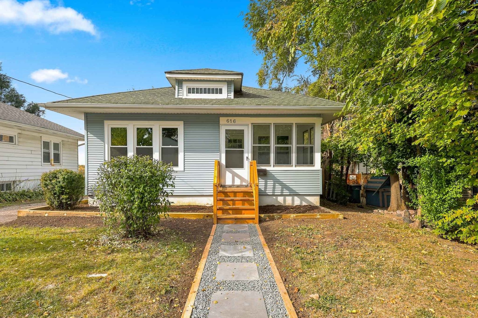 616 Raymond Street, Elgin IL 60120