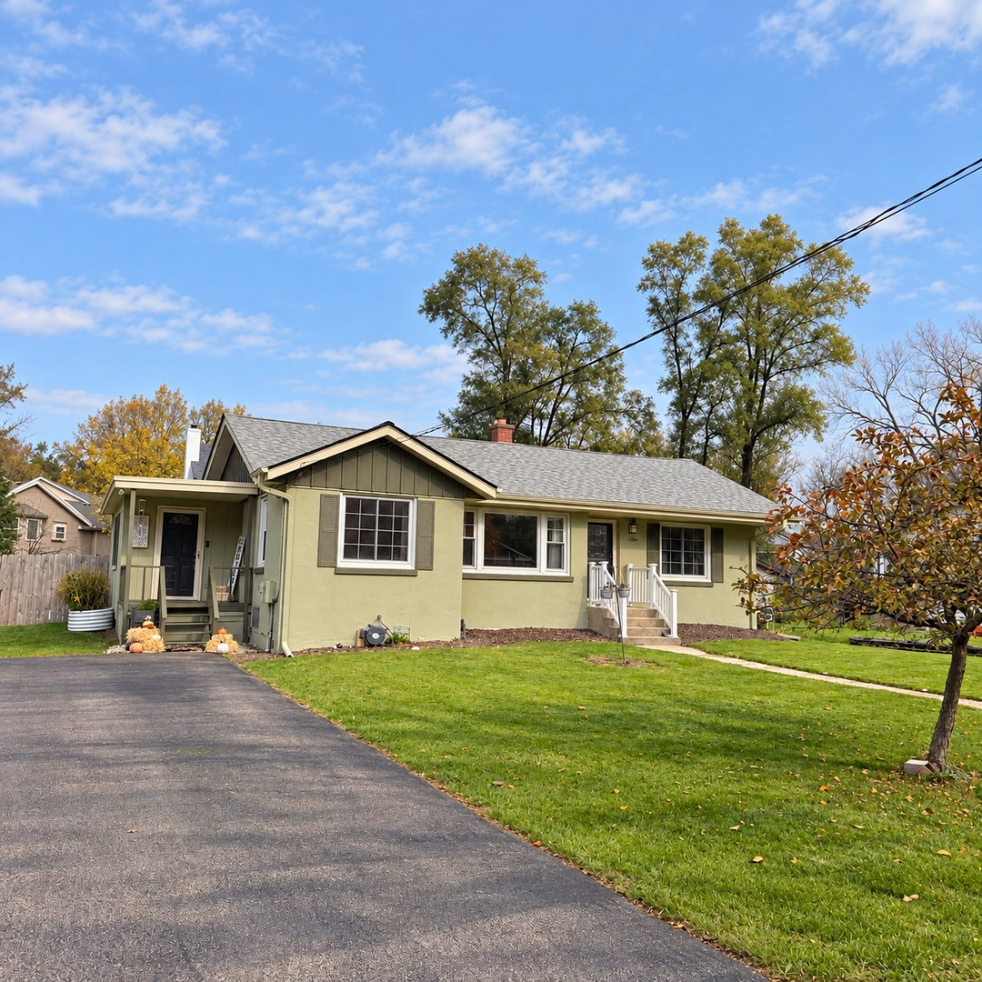 1104 Pine Street, Fox River Grove IL 60021