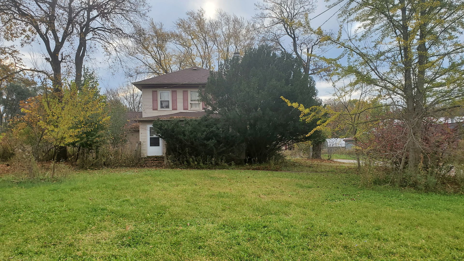 700 Mchenry Avenue, Woodstock IL 60098