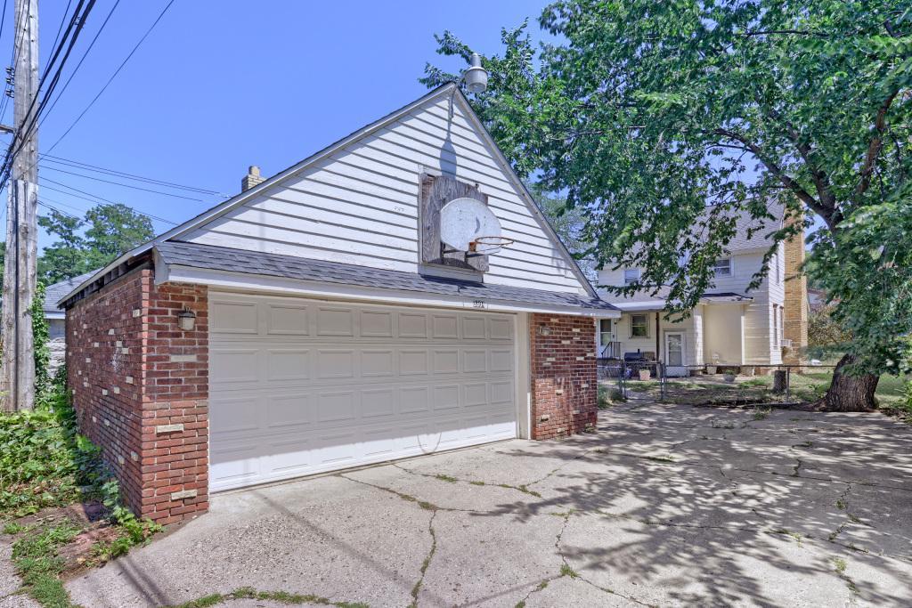 3304 Grand Avenue S, Minneapolis MN 55408