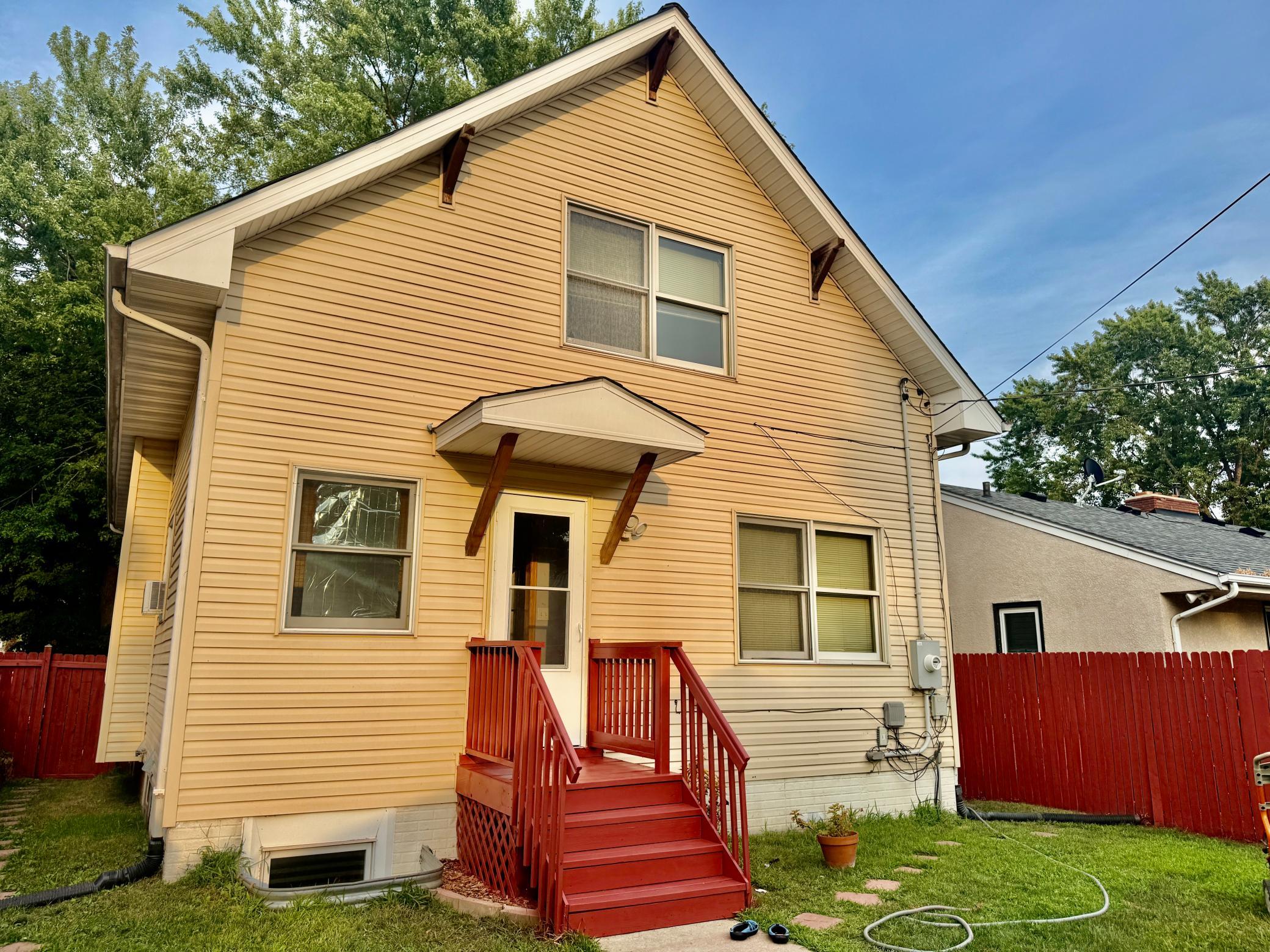 5239 N 6th Street, Minneapolis MN 55430
