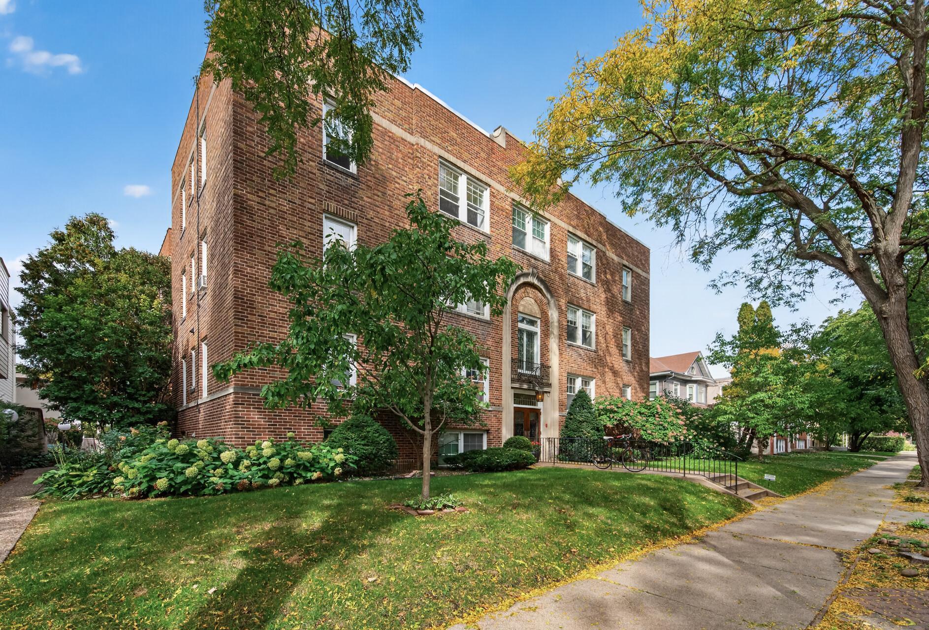 2716 Humboldt Avenue S Unit 301, Minneapolis MN 55408