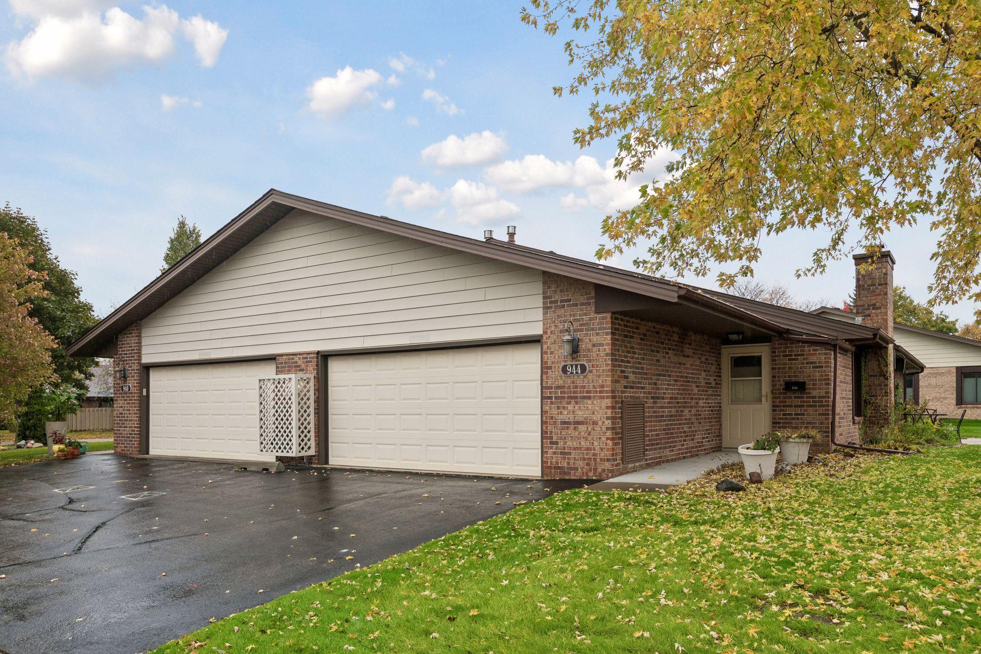 944 Zanzibar Lane N, Plymouth MN 55447
