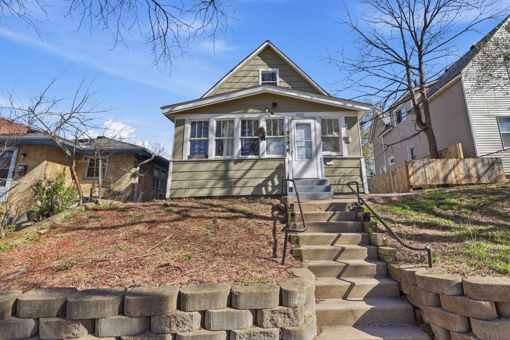 959 Jenks Avenue, Saint Paul MN 55106