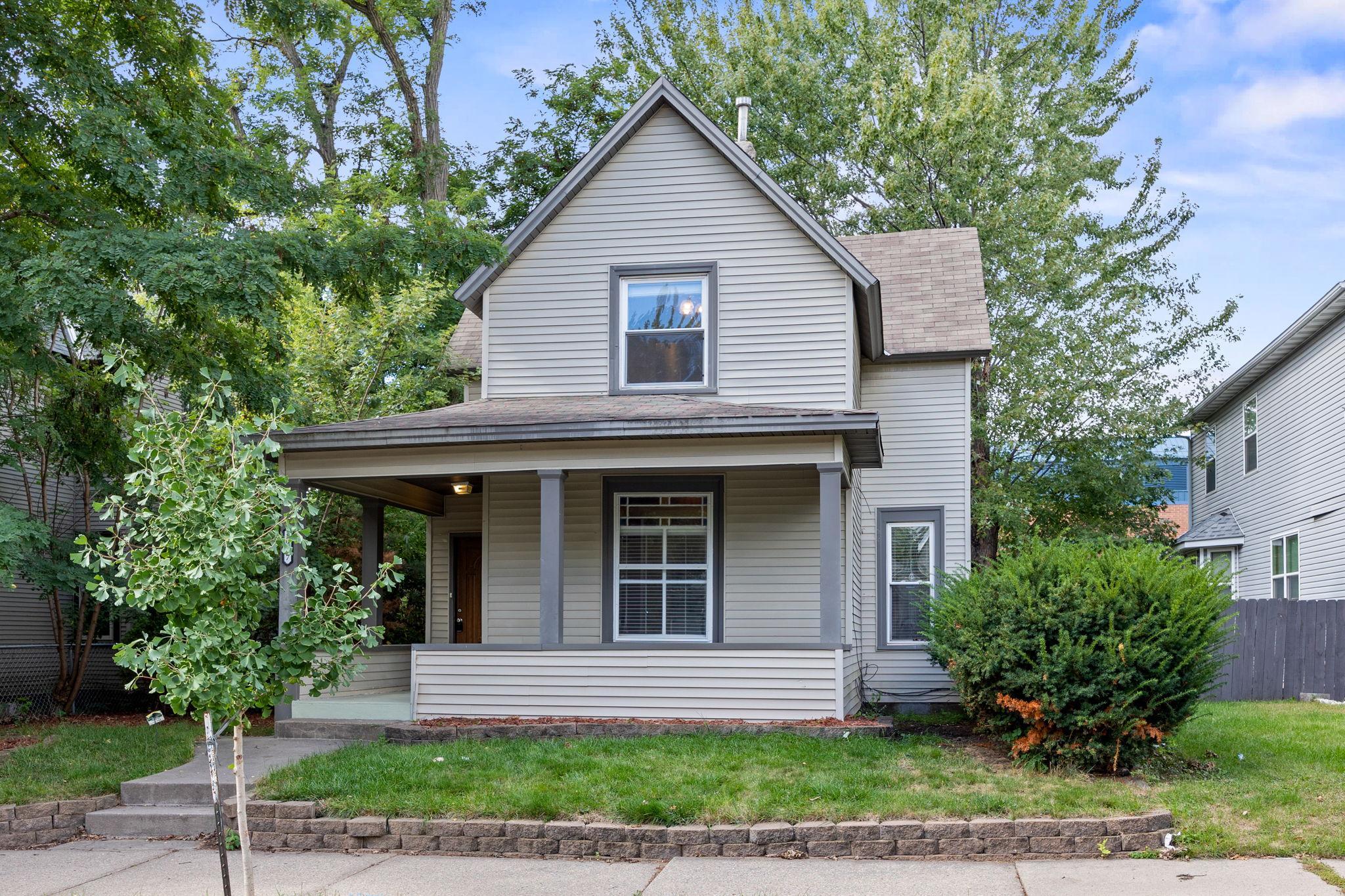 2927 Girard Avenue N, Minneapolis MN 55411