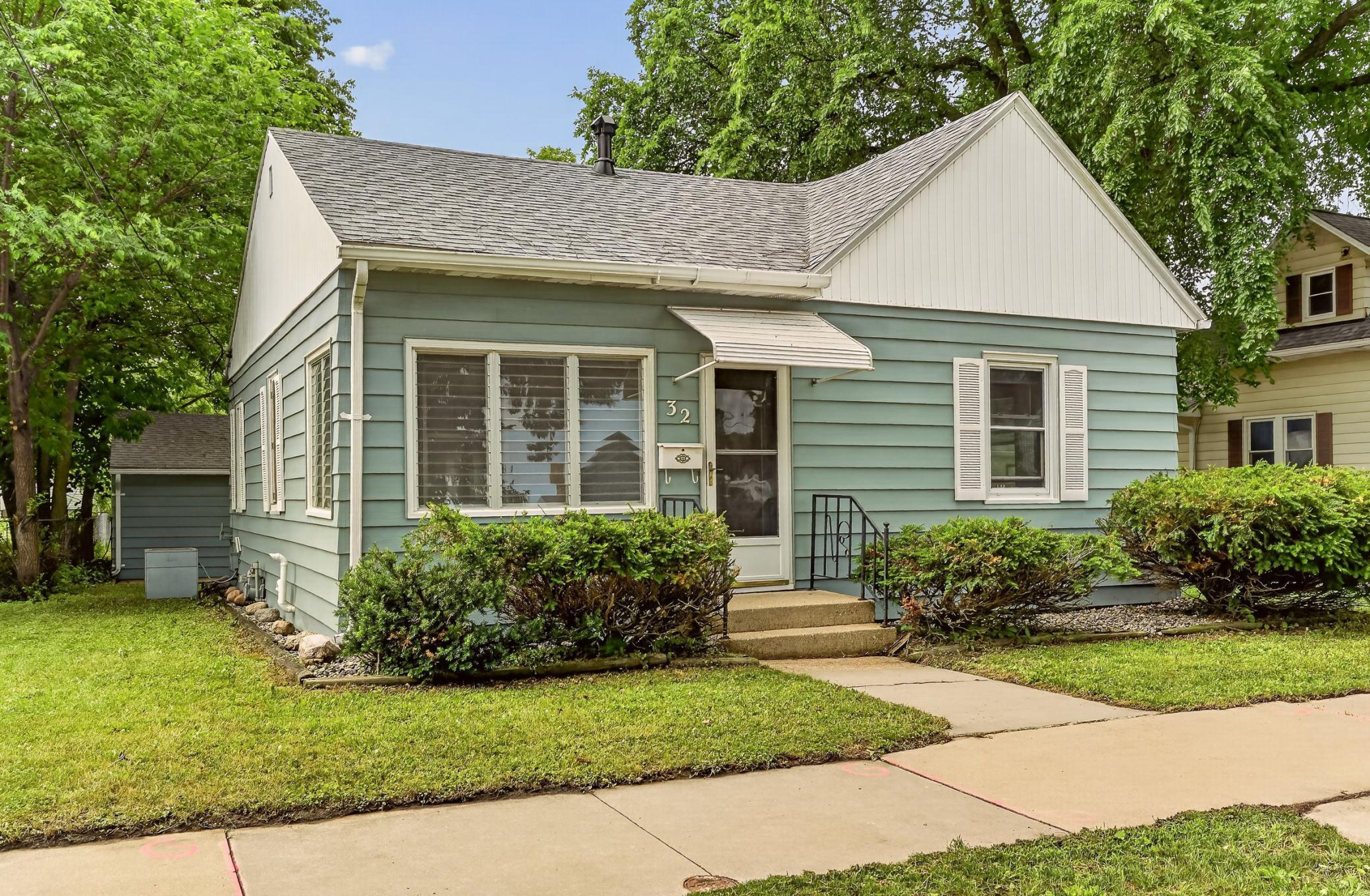 32 10th Street NW, Rochester MN 55901