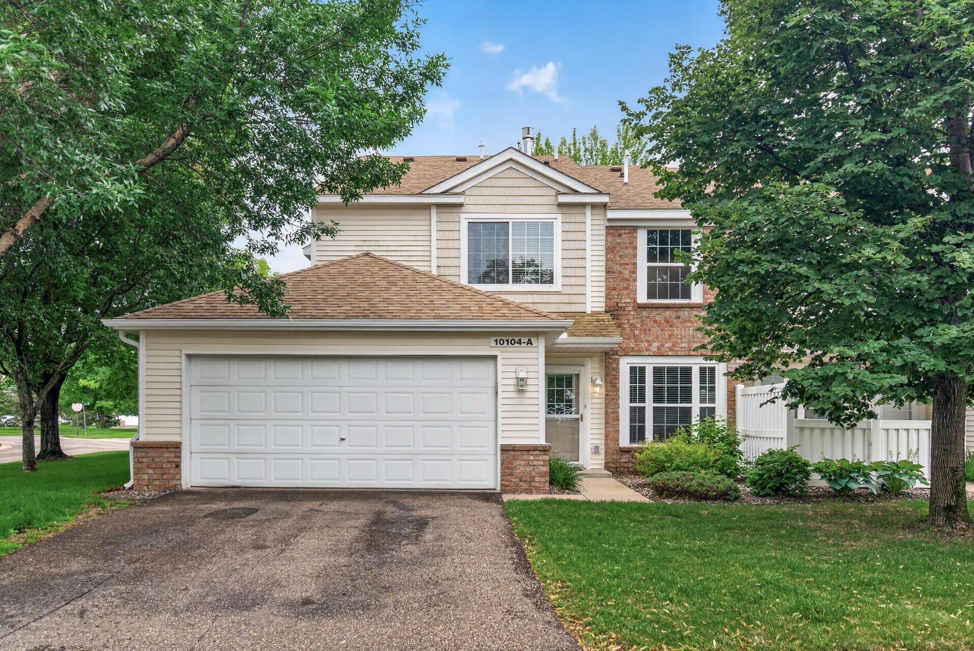 10104 Fillmore Street NE Unit A, Blaine MN 55434