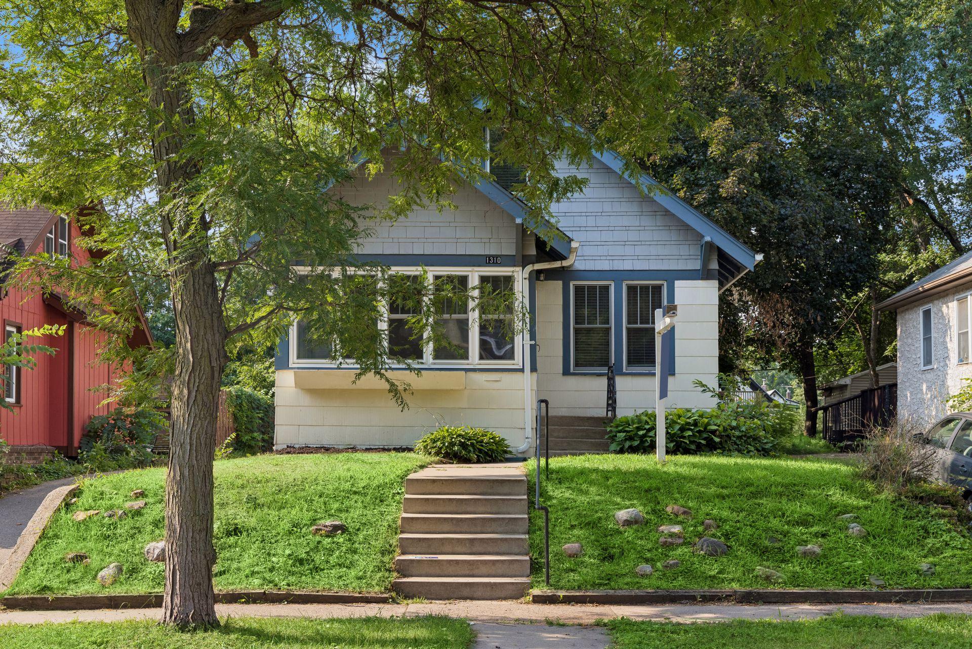 1310 Seminary Avenue, Saint Paul MN 55104