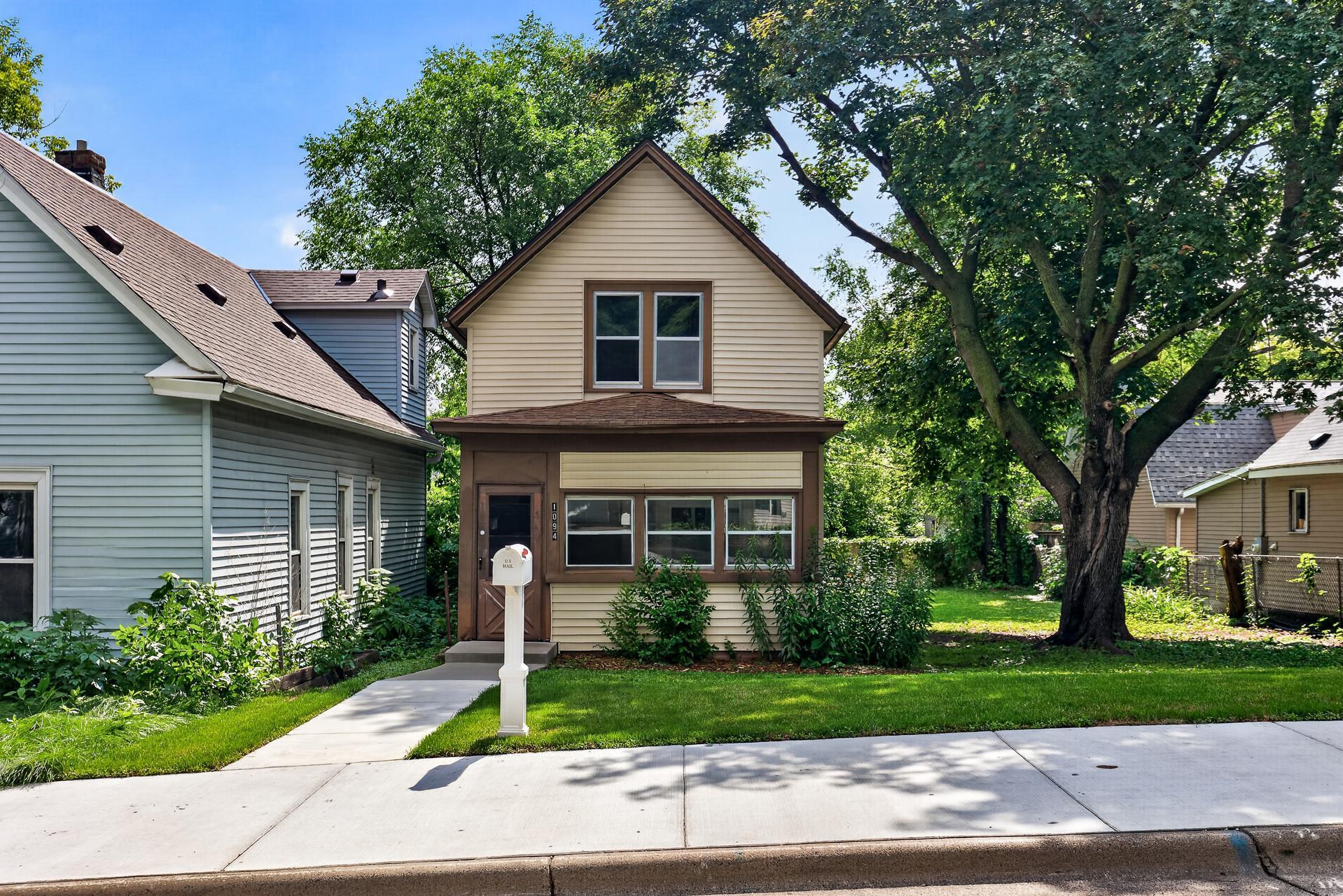 1094 Kent Street, Saint Paul MN 55117