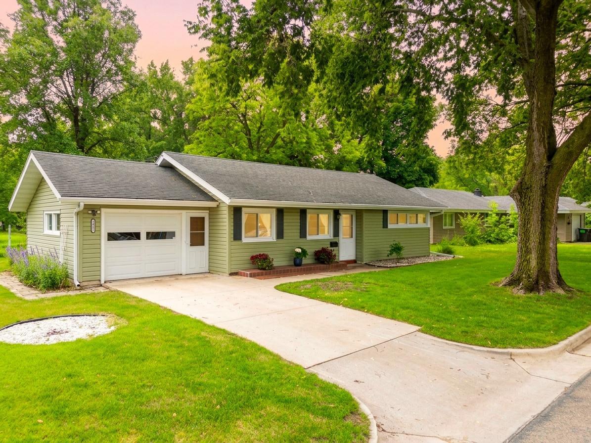 1426 Graham Court SE, Rochester MN 55904