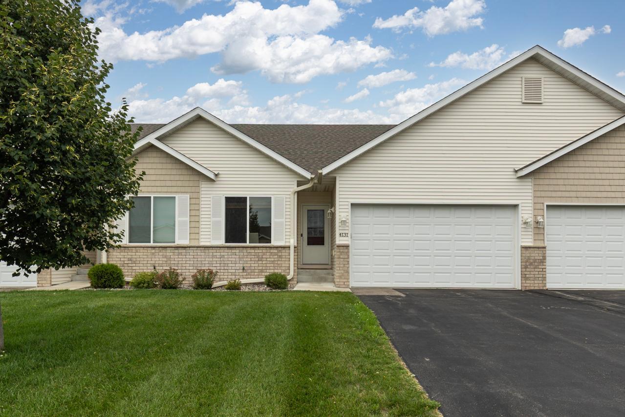 4131 Blakewood Drive, Shakopee MN 55379