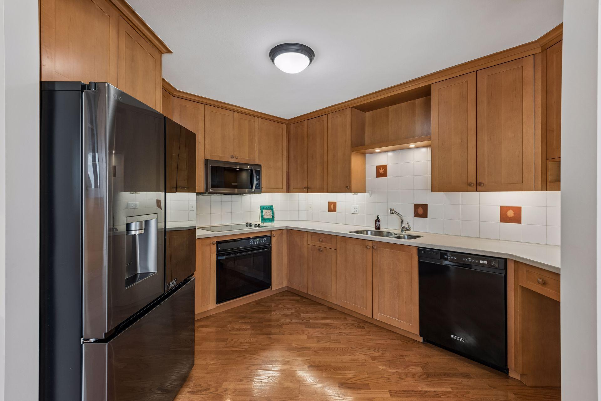 1225 Lasalle Avenue Unit 1307, Minneapolis MN 55403