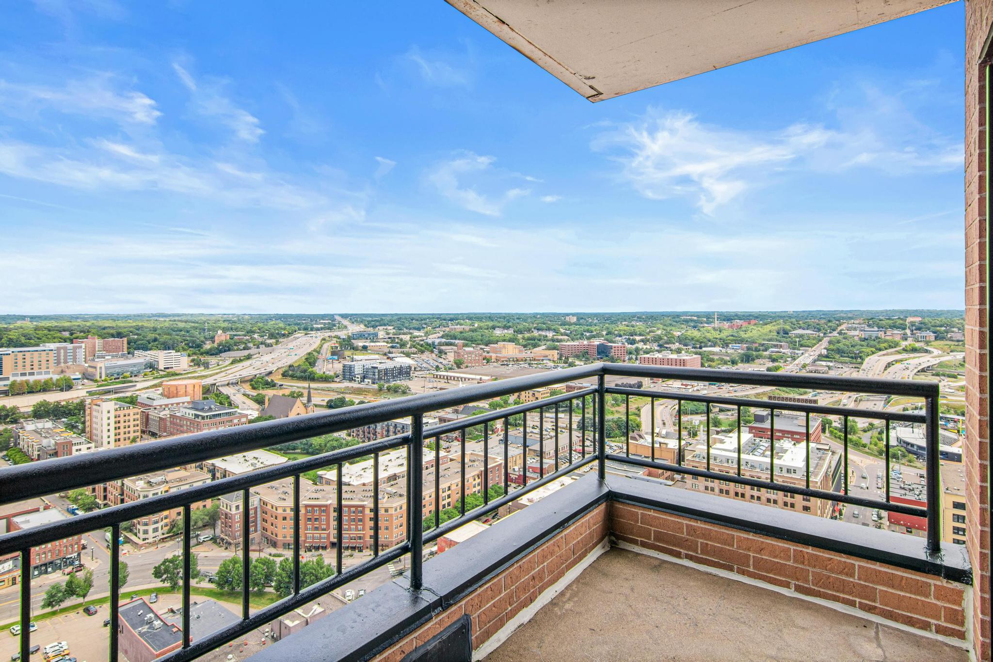 168 6th Street E Unit 3205, Saint Paul MN 55101