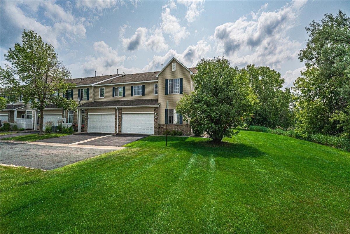 18037 96th Avenue N, Maple Grove MN 55311