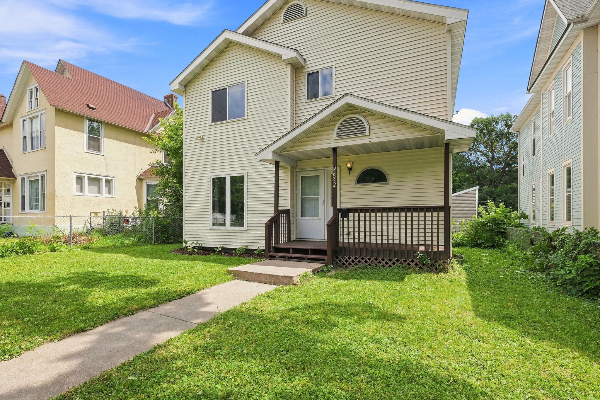2622 Dupont Avenue N, Minneapolis MN 55411