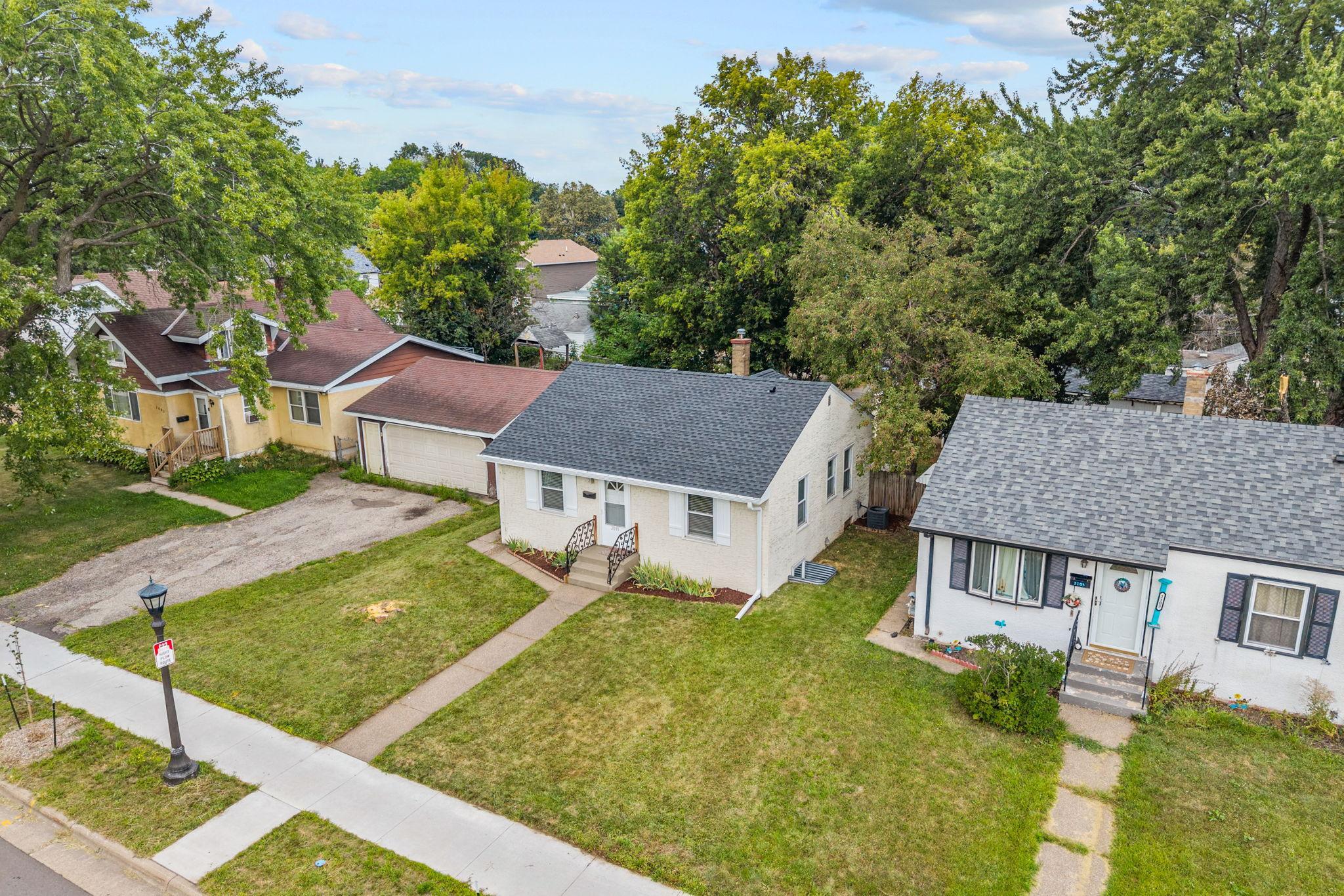 2099 Minnehaha Avenue E, Saint Paul MN 55119