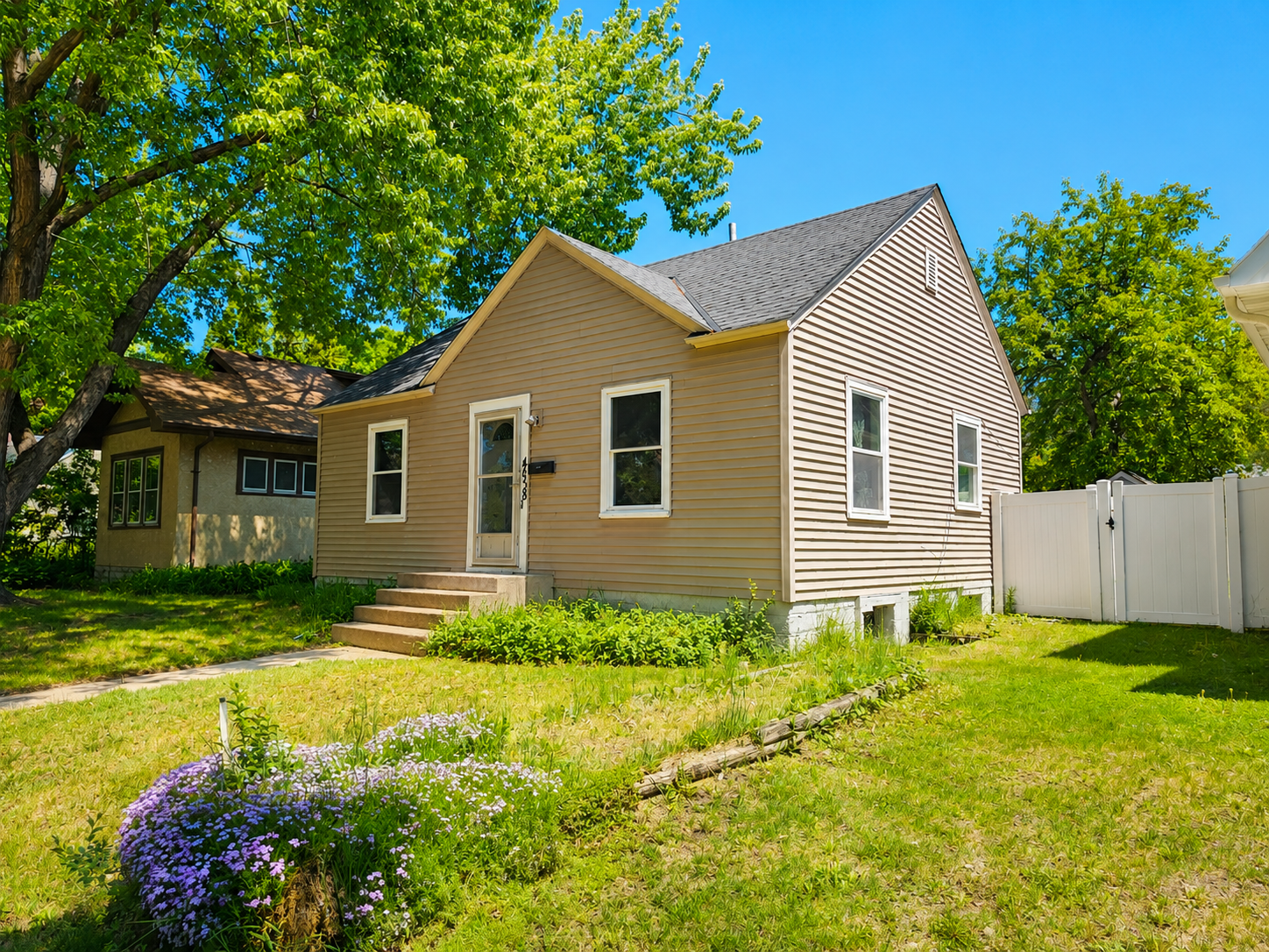4638 Aldrich Avenue N, Minneapolis MN 55412