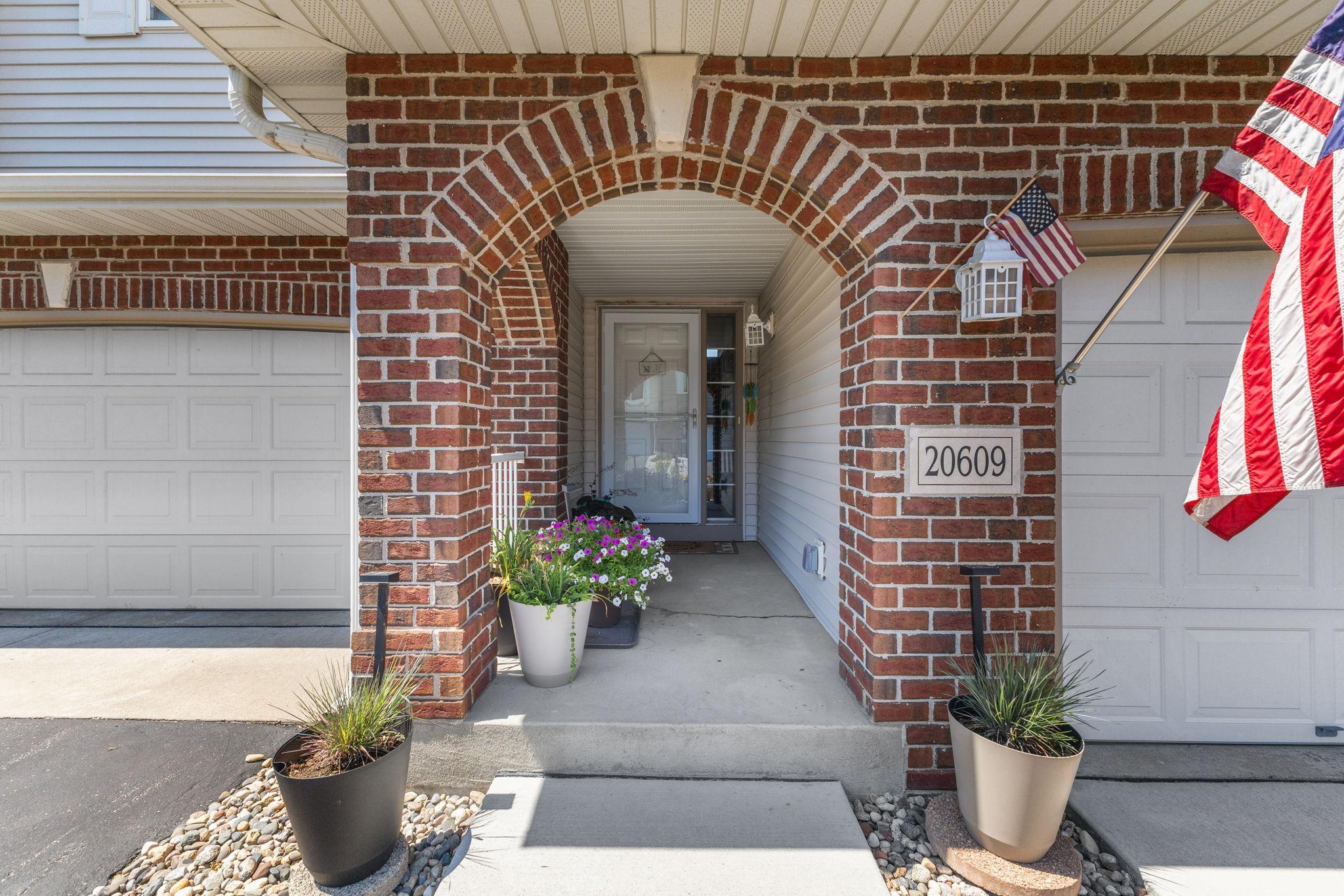 20609 Harrow Court, Lakeville MN 55044