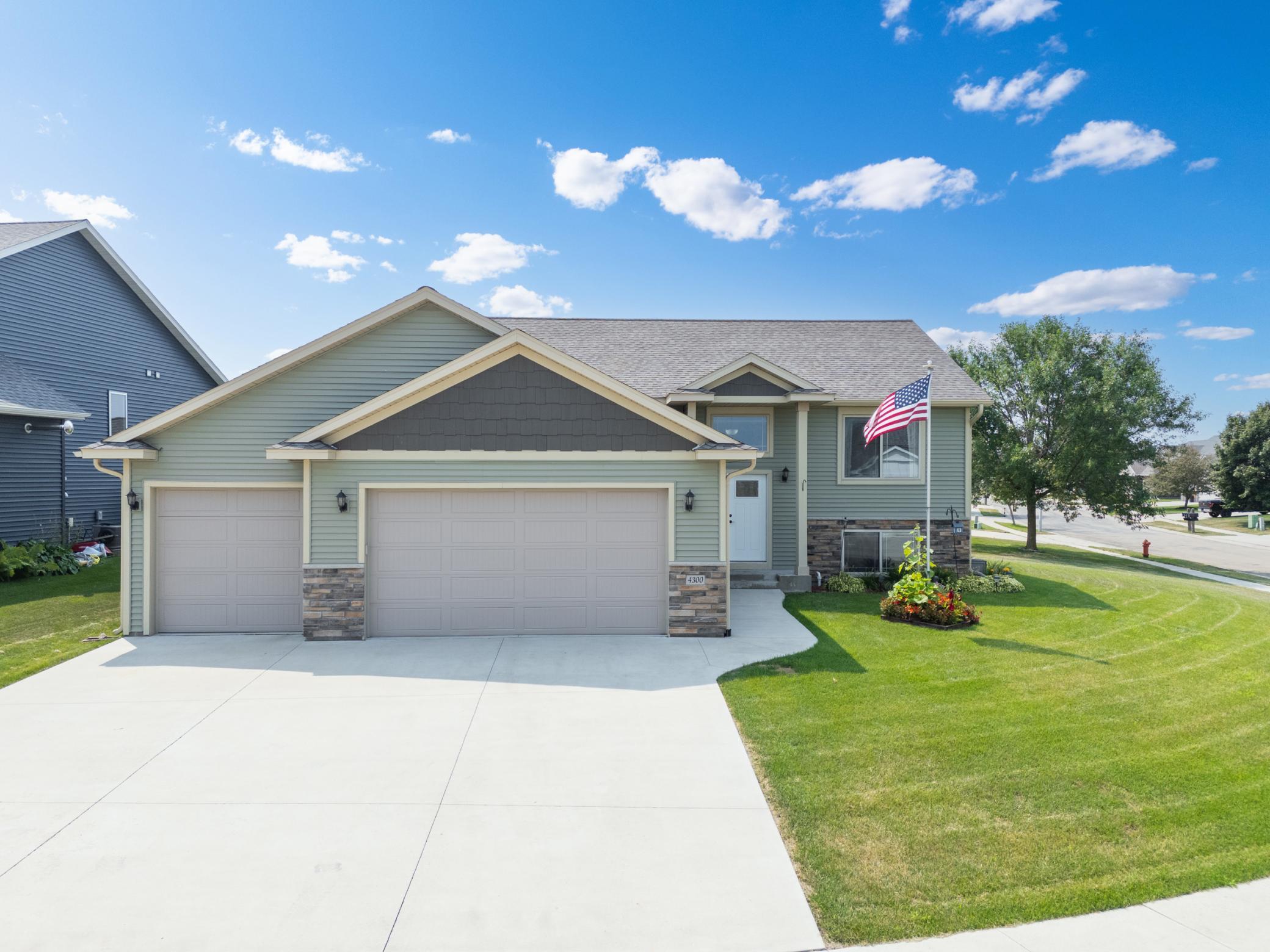 4300 Genevieve Place NW, Rochester MN 55901