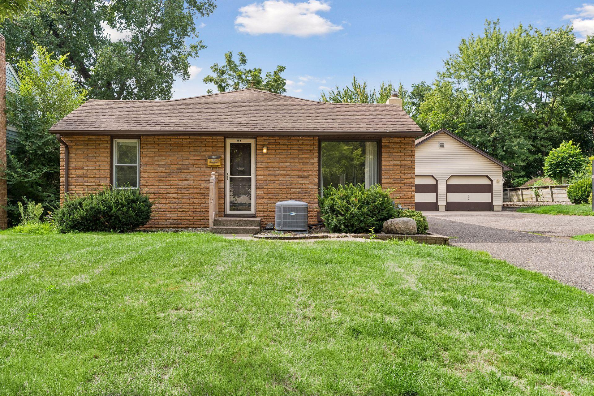 96 Orange Avenue W, Saint Paul MN 55117