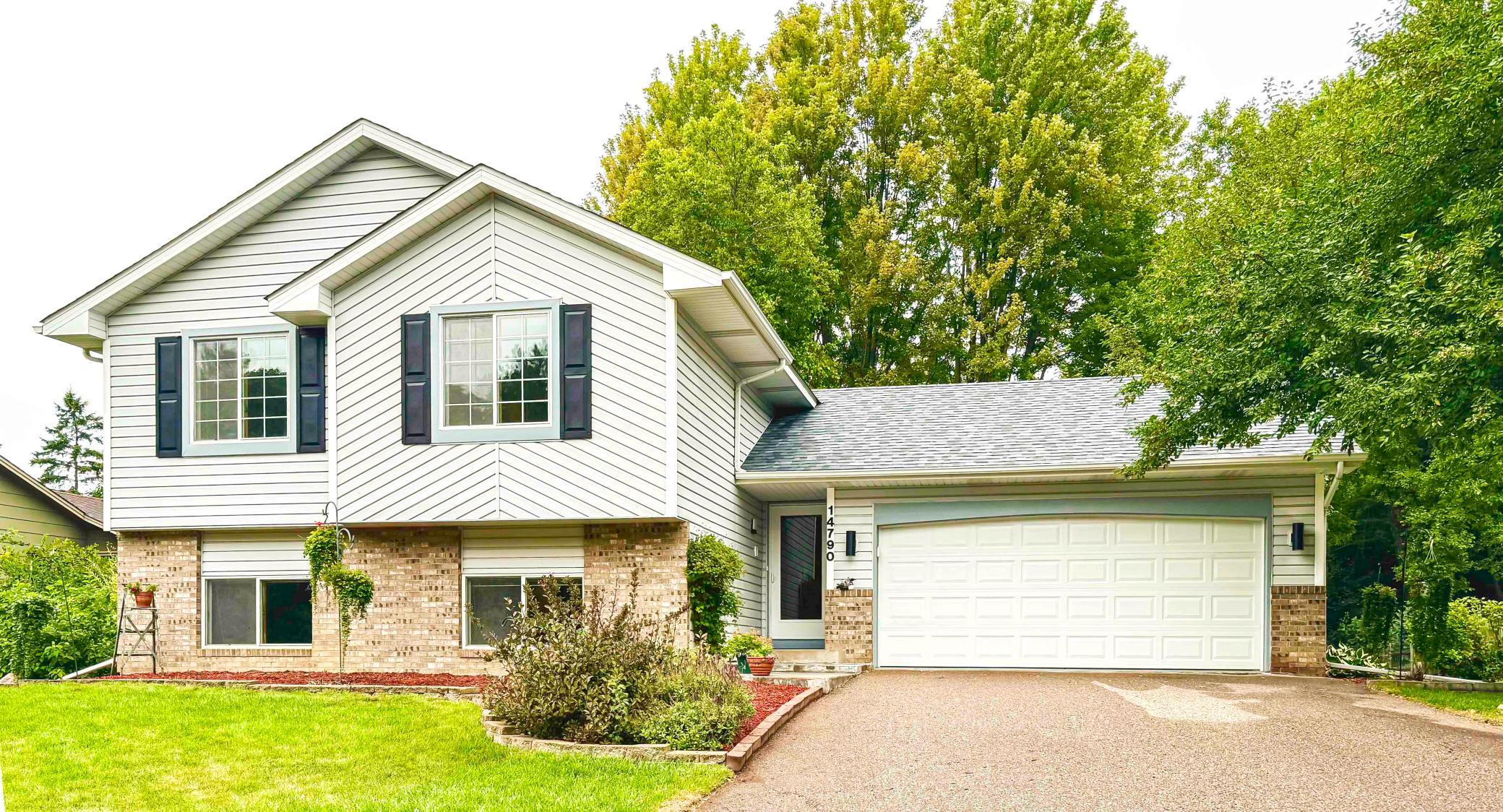 14790 40th Avenue N, Plymouth MN 55446